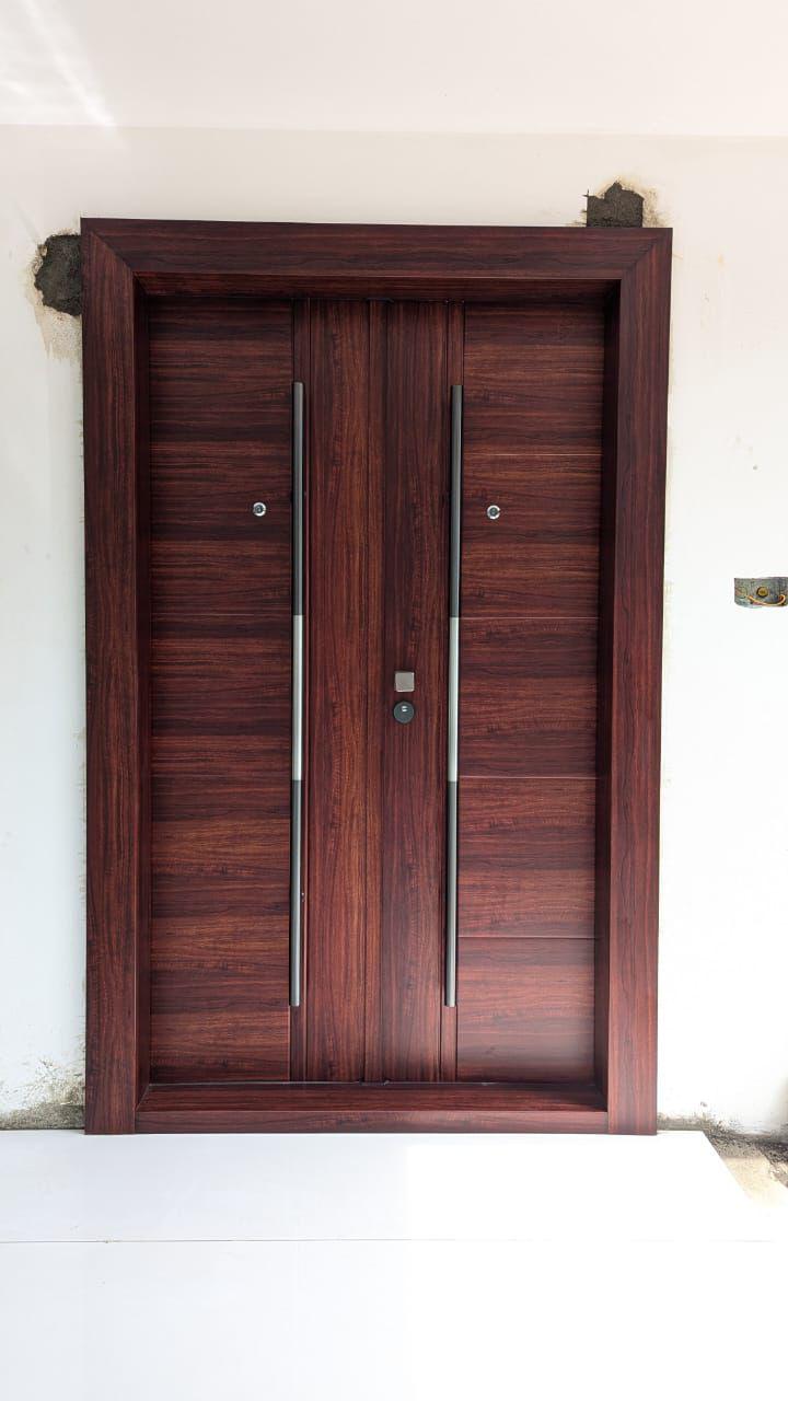 PTR 20 Middle Open Bar Handle Door